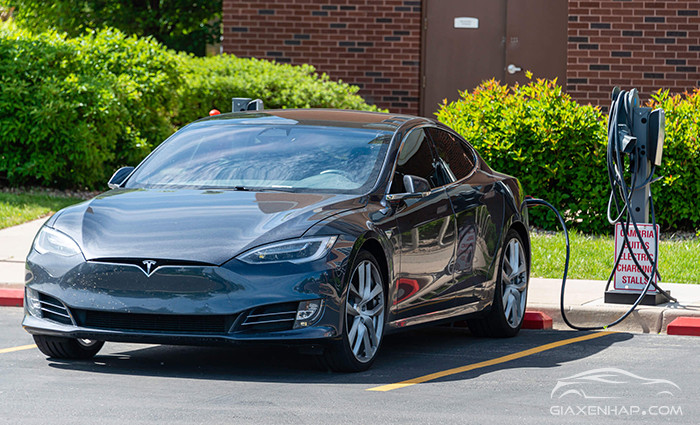Xe điện Tesla là một trong những mẫu xe điện đắt đỏ nhất trên thị trường