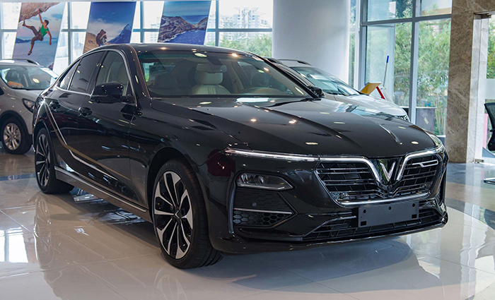 Giá xe VinFast Lux A giá từ 1,179 tỷ đồng
