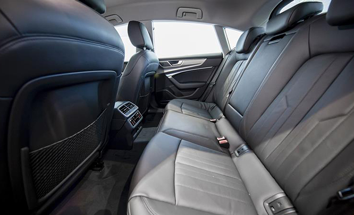 Rộng rãi, thoải mái và tiện nghi là những từ chính xác nhất để nói về khoang hành khách của Audi A7