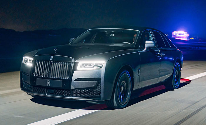 Rolls-Royce Ghost giá từ 31 tỷ đồng